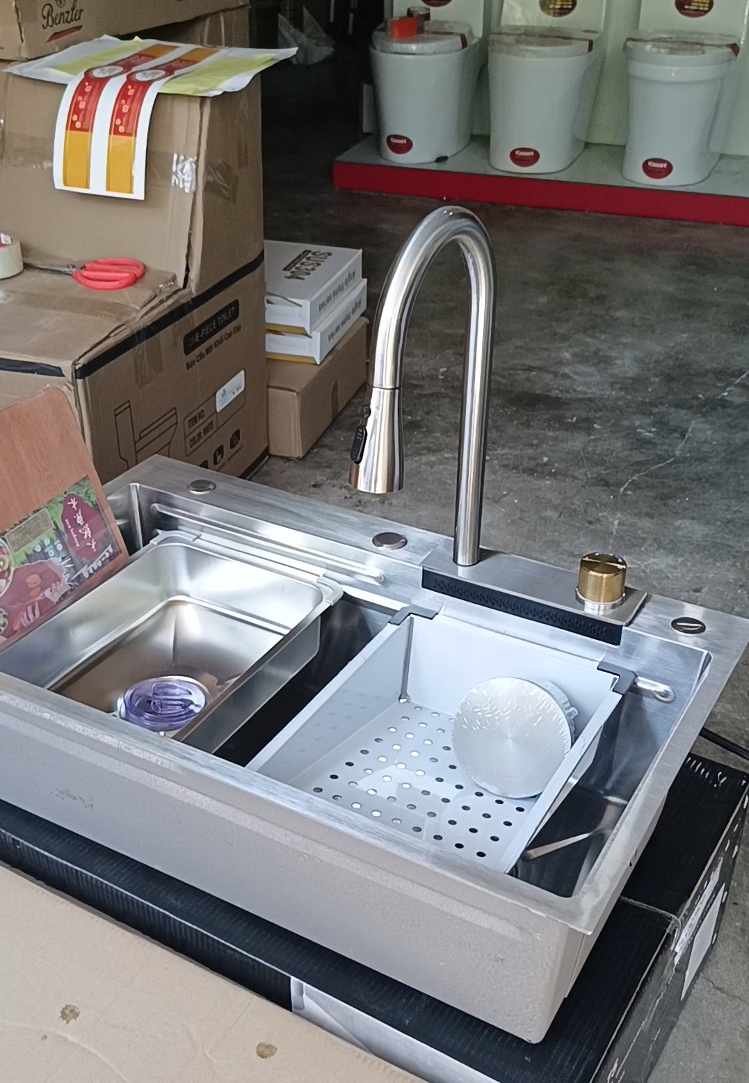 COMBO CHẬU + VÒI INOX 304 KÈM BỘ XẢ VÀ PHỤ KIỆN